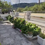 Anastasia's Garden House Jaliszósz