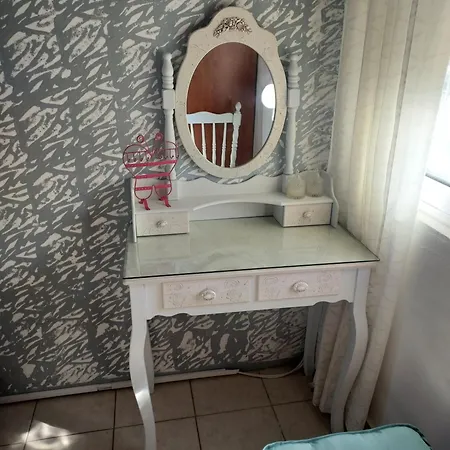 Tatil Evi Anastasia's Garden House