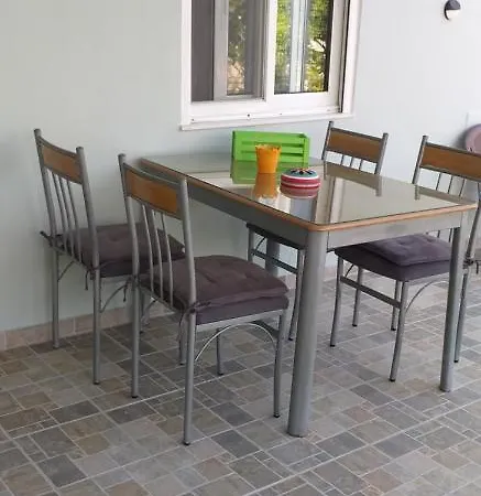 Anastasia's Garden House بيت للعطل