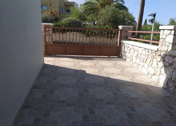 Anastasia's Garden House