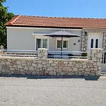 Anastasia's Garden House Ialysos (Rhodes)