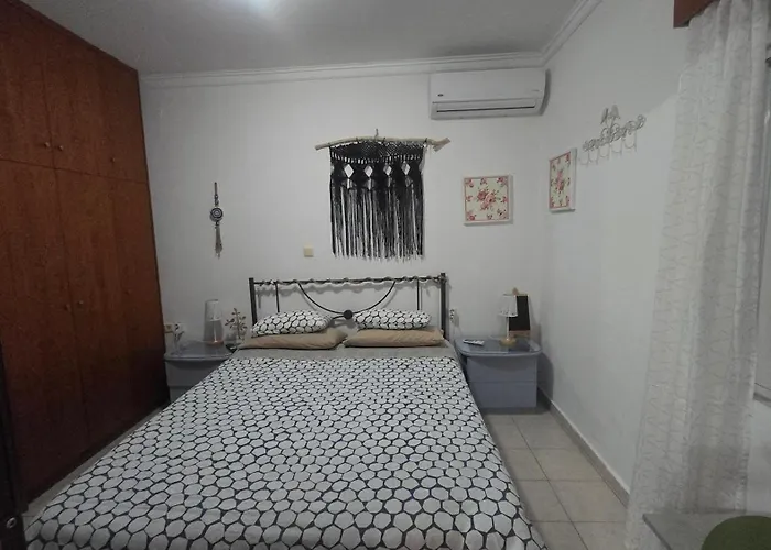 Semesterbostad Anastasia's Garden House